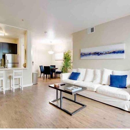The Nest A Spacious 1 Bedroom Apartment With A Pool View Los Angeles Extérieur photo