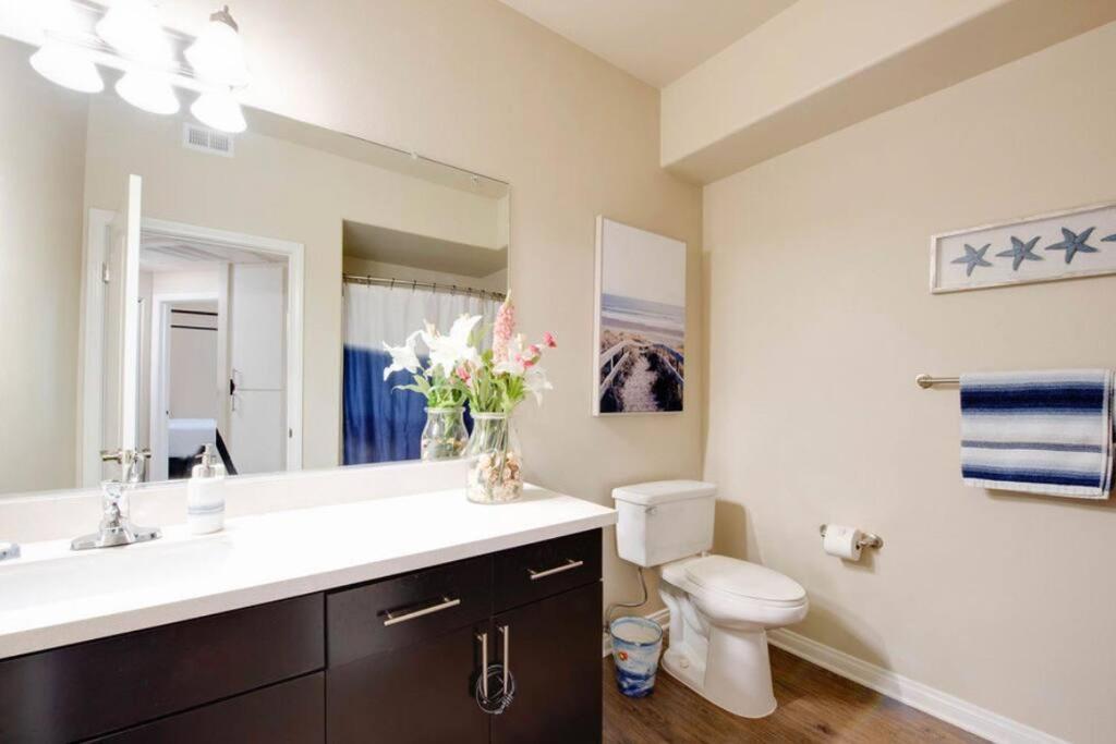 The Nest A Spacious 1 Bedroom Apartment With A Pool View Los Angeles Extérieur photo