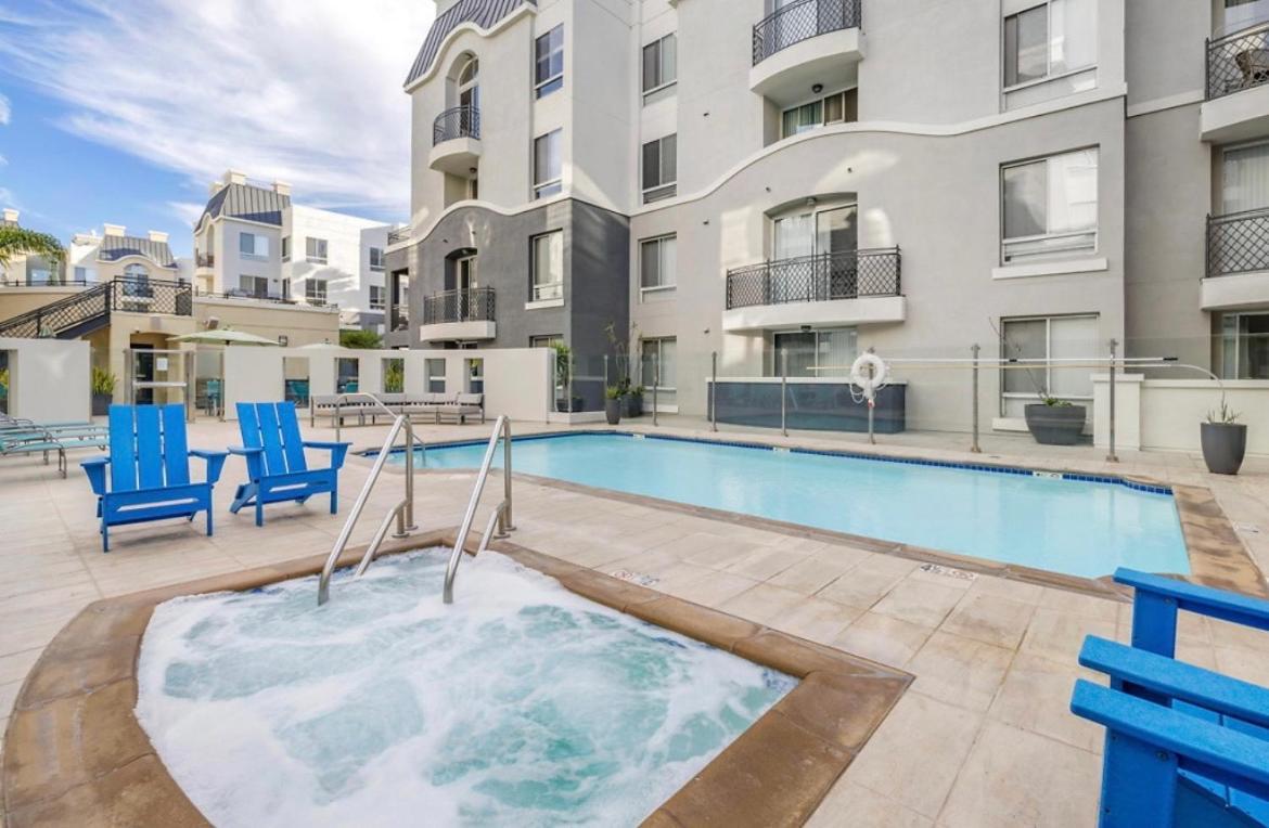 The Nest A Spacious 1 Bedroom Apartment With A Pool View Los Angeles Extérieur photo